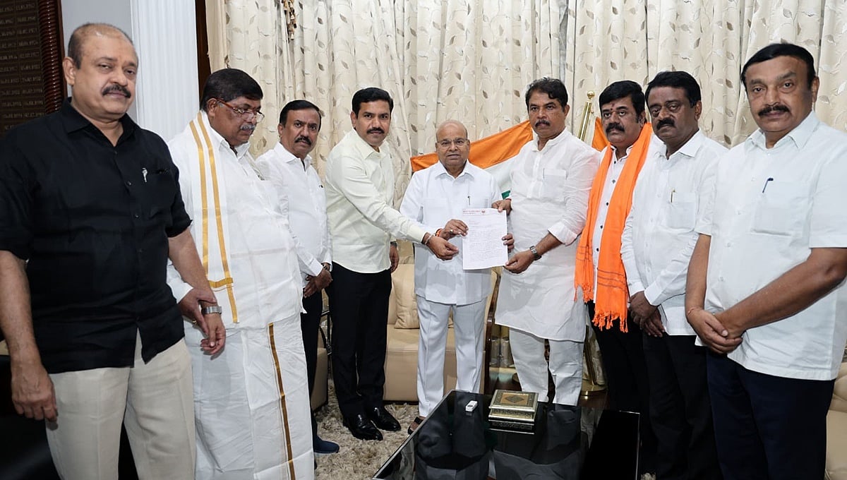 ಬಿಜೆಪಿಯಿಂದ ರಾಜ್ಯಪಾಲರ ಭೇಟಿ; 18 ಶಾಸಕರ ಅಮಾನತು ರದ್ದುಗೊಳಿಸುವಂತೆ ಮನವಿ