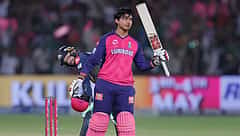 IPL 2025: ವೈಭವ್ ಸೂರ್ಯವಂಶಿ ಕ್ರಿಕೆಟ್ ಕನಸಿಗೆ ಕೃಷಿ ಭೂಮಿಯನ್ನೇ ಮಾರಿದ ತಂದೆ; ವಿಶ್ವ ದಾಖಲೆ ಬರೆದ ಮಗ