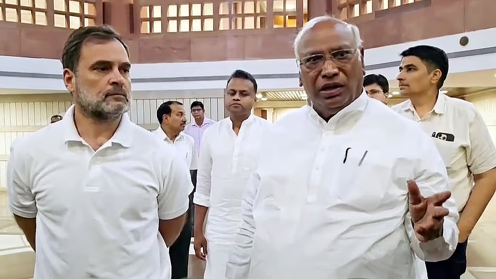 ಸಂಸತ್ ಅಧಿವೇಶನ ಕರೆಯುವಂತೆ ರಾಹುಲ್ ಗಾಂಧಿ ಒತ್ತಾಯ: ಸರ್ವಪಕ್ಷ ಸಭೆ ಬಳಿಕ ಖರ್ಗೆ