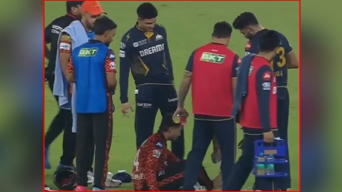 IPL 2025: 'ಎದ್ದೇಳೋ ಬೇಗ.. ಲೇಟ್ ಆದ್ರೆ ನಂಗೆ ಫೈನ್ ಹಾಕ್ತಾರೆ'; Abhishek Sharma ಗೆ ಕಾಲಿನಿಂದ ತಳ್ಳಿದ Shubman Gill; Video