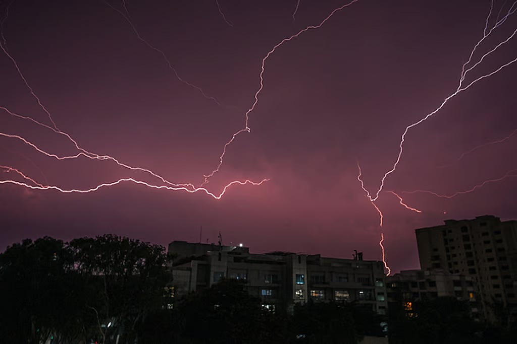 ಈ ವಾರ ದೇಶದ ಪ್ರಮುಖ ಭಾಗಗಳಲ್ಲಿ ಗುಡುಗು ಸಹಿತ ಆಲಿಕಲ್ಲು ಮಳೆ: IMD ಮುನ್ಸೂಚನೆ