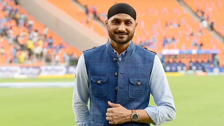 IPL 2026 ಪ್ಲೇಆಫ್ ರೇಸ್‌ನಿಂದ ಔಟ್: ಮುಂಬೈ ಇಂಡಿಯನ್ಸ್ ತಂಡದ ಬಾಡಿ ಲಾಂಗ್ವೇಜ್ ಬಗ್ಗೆ ಹರ್ಭಜನ್ ಸಿಂಗ್ ಕಿಡಿ