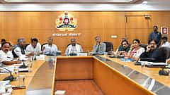 ರಾಜ್ಯದ ಯಾವುದೇ ಗ್ರಾಮದಲ್ಲೂ ಕುಡಿಯುವ ನೀರಿನ ಸಮಸ್ಯೆ ಎದುರಾಗಬಾರದು: ಅಧಿಕಾರಿಗಳಿಗೆ ಸಿಎಂ ಸಿದ್ದರಾಮಯ್ಯ ಸೂಚನೆ