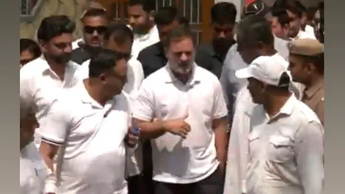 ಪಹಲ್ಗಾಮ್ ಉಗ್ರ ದಾಳಿ: ರಾಹುಲ್ ಗಾಂಧಿಯಿಂದ ಹುತಾತ್ಮ ನೌಕಾಪಡೆ ಅಧಿಕಾರಿ ನರ್ವಾಲ್ ಕುಟುಂಬ ಭೇಟಿ