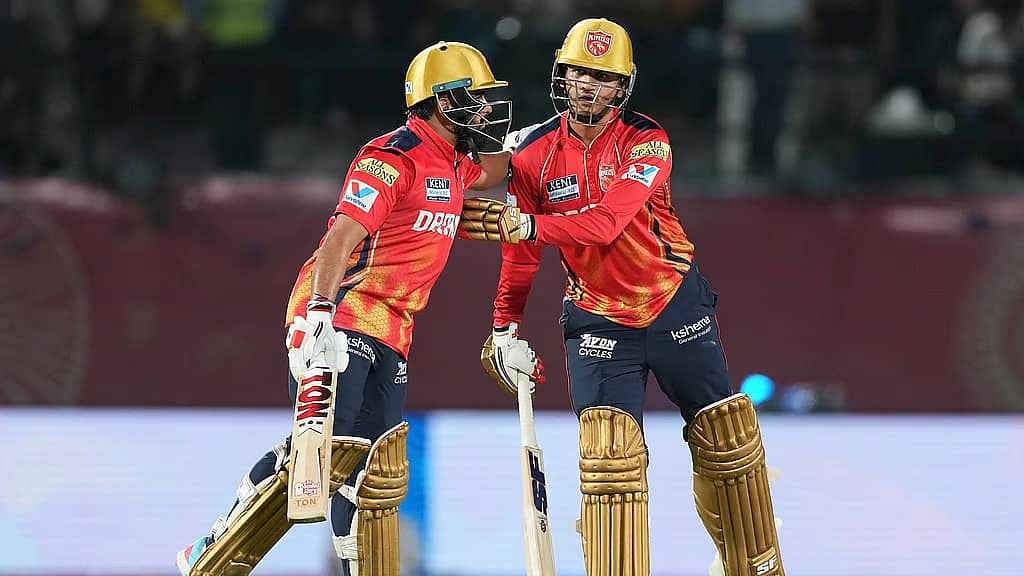 ಪಾಕಿಸ್ತಾನ ದಾಳಿ ನಡುವೆ ಪಂಜಾಬ್ ಕಿಂಗ್ಸ್ vs ಡೆಲ್ಲಿ ಕ್ಯಾಪಿಟಲ್ಸ್ IPL ಪಂದ್ಯ ಸ್ಥಗಿತ!