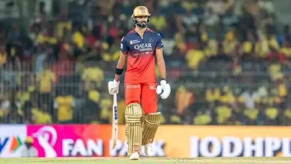 IPL 2025: ಟ್ರೋಫಿ ರೇಸ್ ನಲ್ಲಿರುವ RCBಗೆ ಆಘಾತ; Devdutt Padikkal ಟೂರ್ನಿಯಿಂದಲೇ ಔಟ್, ಕನ್ನಡಿಗ ಎಂಟ್ರಿ!