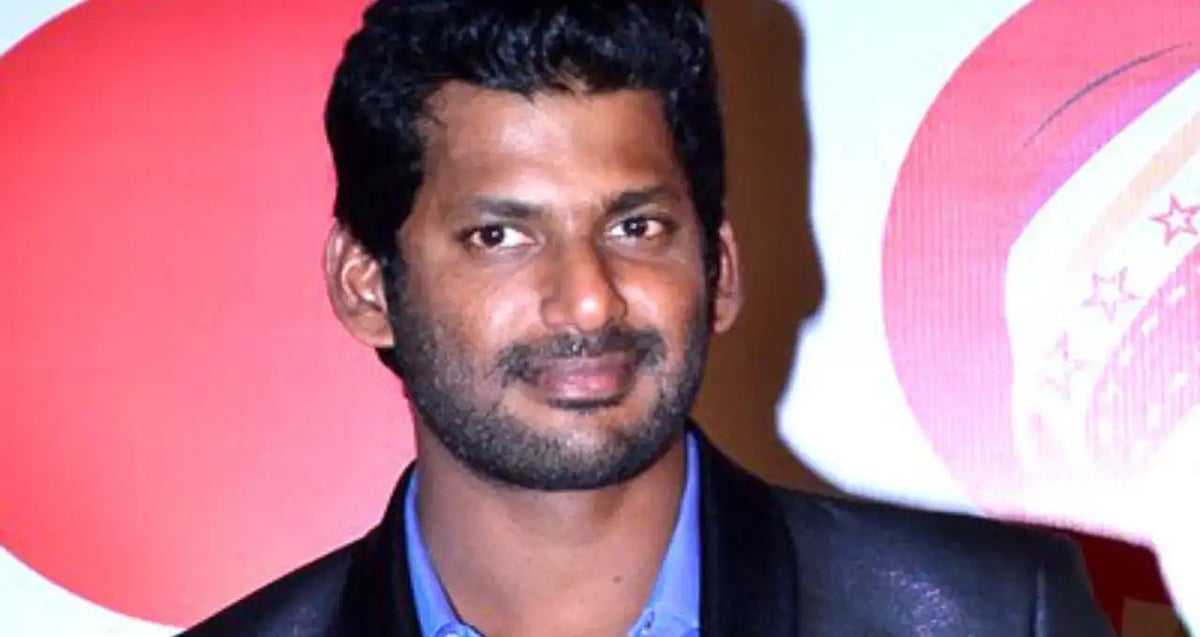 ಸಮಾರಂಭದ ವೇದಿಕೆ ಮೇಲೆ ಪ್ರಜ್ಞೆ ತಪ್ಪಿ ಬಿದ್ದ ನಟ ವಿಶಾಲ್: ಆಸ್ಪತ್ರೆಗೆ ದಾಖಲು, ವಿಡಿಯೋ ವೈರಲ್