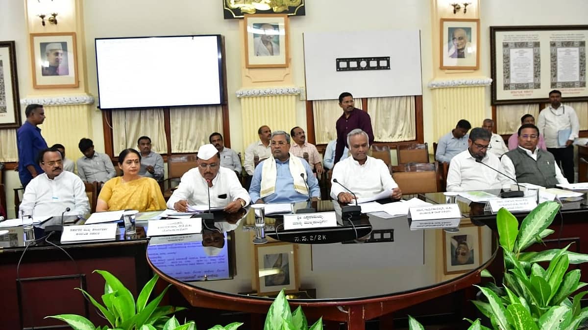 ಸ್ಥಳೀಯ ಸಂಸ್ಥೆಗಳಲ್ಲಿ ಮಹಿಳೆಯರು-ಹಿಂದುಳಿದ ವರ್ಗಗಳಿಗೆ ಮೀಸಲಾತಿ ಸರಿಯಾಗಿ ಪಾಲನೆ ಆಗುತ್ತಿದೆಯೇ ಪರಿಶೀಲಿಸಿ: ಅಧಿಕಾರಿಗಳಿಗೆ ಸಿಎಂ ಸೂಚನೆ