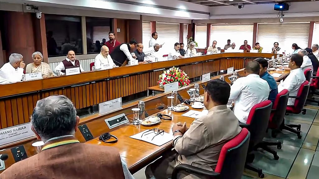 ಭಯೋತ್ಪಾದನೆ ವಿರುದ್ಧ ಜಾಗತಿಕ ಬೆಂಬಲಕ್ಕೆ ಕಸರತ್ತು: ಭಾರತದಿಂದ ವಿದೇಶಕ್ಕೆ ಸರ್ವ ಪಕ್ಷ ನಿಯೋಗ!