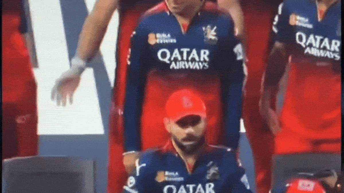 IPL 2025: 'ಫೋಟೋದಲ್ಲಾದ್ರೂ ನಮಗೆ ಬಿಡು..'; Virat Kohliಯಿಂದ Swastik Chikara ದೂರ ತಳ್ಳಿದ Tim David
