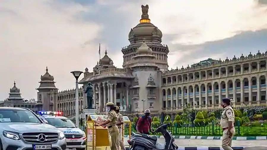 ವಿಧಾನಸೌಧಕ್ಕೆ ಚಿನ್ನ-ಹಣ ಬಂದಿದ್ದು ಹೇಗೆ..? ತನಿಖೆಗೆ ರಾಜ್ಯ ಸರ್ಕಾರ ಆದೇಶ