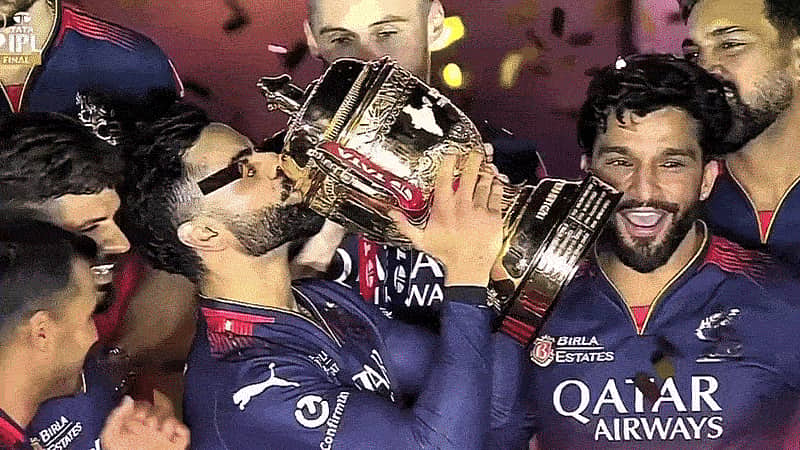 IPL 2025 Final: PBKS ವಿರುದ್ಧ RCBಗೆ ರೋಚಕ ಜಯ; ಕೊನೆಗೂ 18 ವರ್ಷಗಳ ಬಳಿಕ ಮೊದಲ ಟ್ರೋಫಿ ಎತ್ತಿಹಿಡಿದ Virat Kohli!