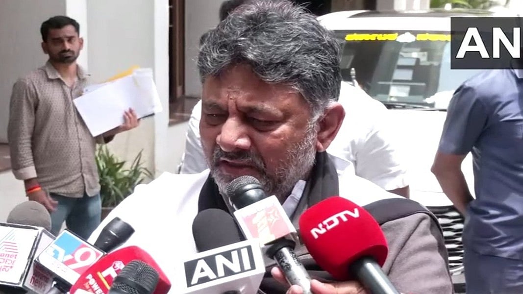 ಬೆಂಗಳೂರು ಕಾಲ್ತುಳಿತ: ಮಕ್ಕಳ ಸಾವು, ಯಾರಿಂದಲೂ ನೋವು ಭರಿಸಲು ಸಾಧ್ಯವಿಲ್ಲ; ಕ್ಯಾಮರಾ ಮುಂದೆ ಕಣ್ಣೀರಿಟ್ಟ ಡಿ.ಕೆ ಶಿವಕುಮಾರ್; Video