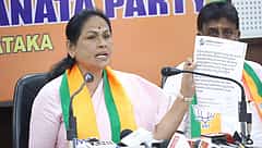 ಸಿದ್ದರಾಮಯ್ಯ, ಡಿಕೆಶಿ ಕೈಗೆ ರಕ್ತ ಅಂಟಿದೆ, ಧಮ್‌ ಇದ್ರೆ ಅವರ ರಾಜೀನಾಮೆ ಪಡೆಯಿರಿ: ಕಾಂಗ್ರೆಸ್ ಹೈಕಮಾಂಡ್ ಗೆ ಶೋಭಾ ಸವಾಲು