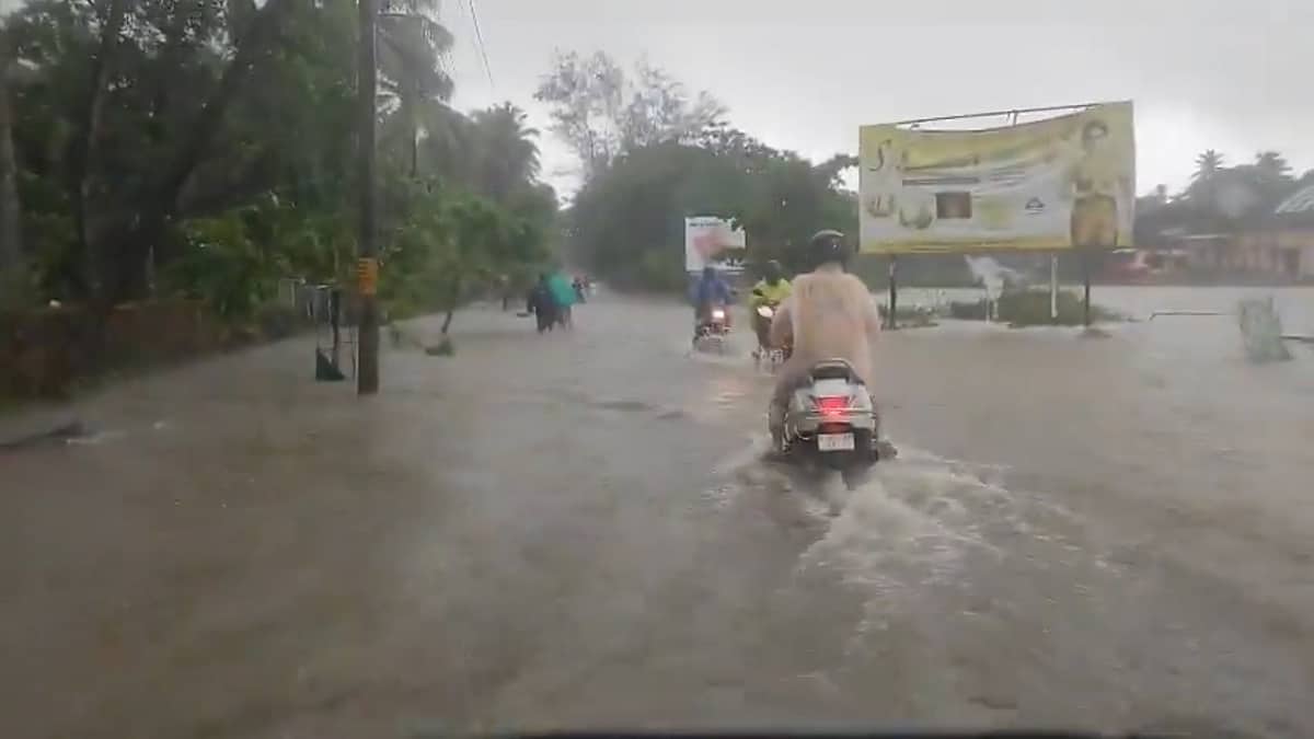 Karnataka Rains: ಕರ್ನಾಟಕ ಕರಾವಳಿಯಲ್ಲಿ ಭಾರಿ ಮಳೆ: ಉತ್ತರ ಕನ್ನಡ ಸಾಮಾನ್ಯ ಜನಜೀವನ ಅಸ್ತವ್ಯಸ್ತ