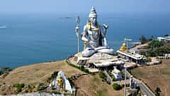 ಮುರುಡೇಶ್ವರ ಕರಾವಳಿಯಲ್ಲಿ ದೋಣಿ ಮಗುಚಿ ಒಬ್ಬ ಮೀನುಗಾರ ಸಾವು, ಮತ್ತೋರ್ವ ನಾಪತ್ತೆ