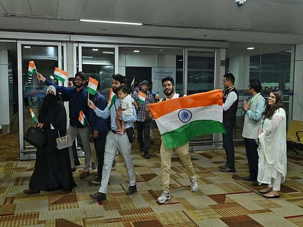 Operation Sindhu: ಇರಾನ್‌ನಿಂದ ಮತ್ತೆ 296 ಭಾರತೀಯರು ದೆಹಲಿಗೆ ವಾಪಸ್