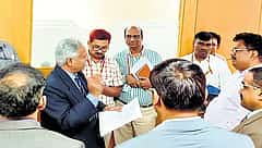 ಬೆಂಗಳೂರಿನ ಕೆರೆಗಳ ನೀರು ಕೃಷಿಗೂ ಯೋಗ್ಯವಲ್ಲ: ಲೋಕಾಯುಕ್ತ ಪರಿಶೀಲನೆ ವೇಳೆ ಬಹಿರಂಗ!