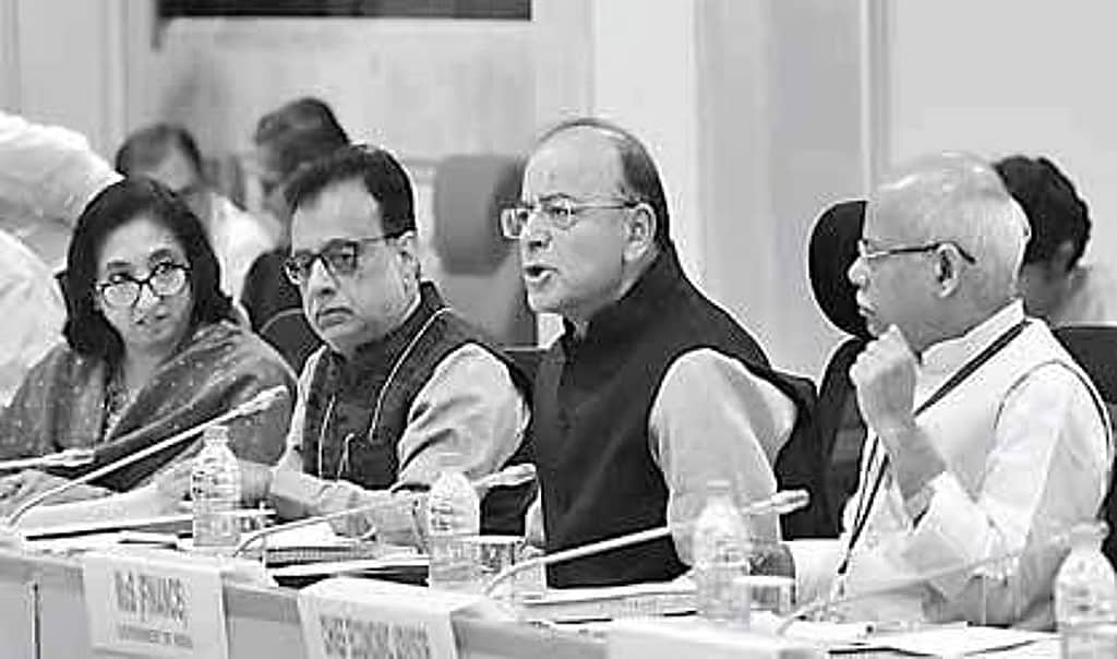 ಹೆಚ್ಚು ಆದಾಯ ತರುವ ಪೆಟ್ರೋಲಿಯಂ, ಆಲ್ಕೋಹಾಲ್ ನ್ನು GST ವ್ಯಾಪ್ತಿಯಿಂದ ಹೊರಗಿಟ್ಟಿದ್ದು ಏಕೆ?