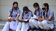 SSLC ಫಲಿತಾಂಶ ಸುಧಾರಣೆಗೆ ಶಿಕ್ಷಣ ಇಲಾಖೆ ಮುಂದು: 29 ಅಂಶಗಳ ಮಾರ್ಗಸೂಚಿ ಪ್ರಕಟ; ಡಿಸೆಂಬರೊಳಗೆ ಪಠ್ಯಬೋಧನೆ ಪೂರ್ಣಗೊಳಿಸುವಂತೆ ಸೂಚನೆ