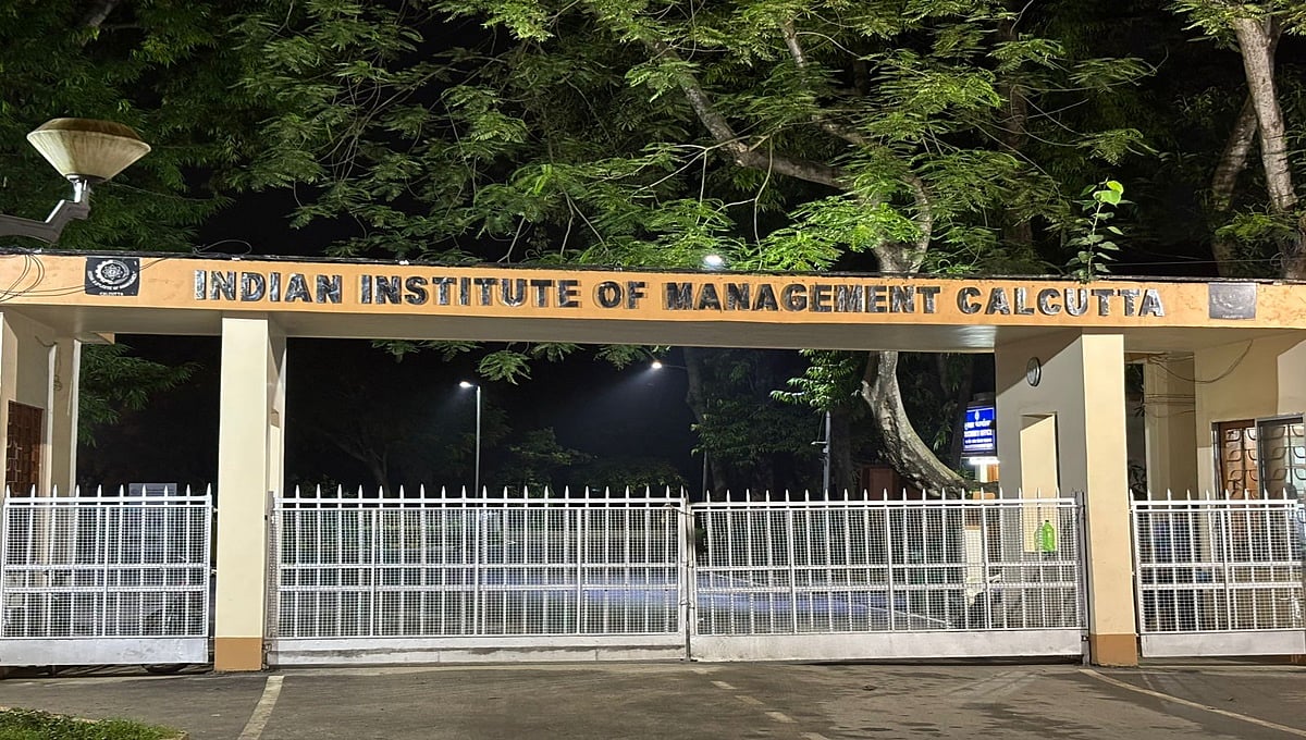 ಕೊಲ್ಕತ್ತಾ: IIM ಬಾಲಕರ ಹಾಸ್ಟೆಲ್ ಒಳಗೆ ಮಹಿಳೆಯ ಮೇಲೆ ಅತ್ಯಾಚಾರ; ವಿದ್ಯಾರ್ಥಿ ಬಂಧನ