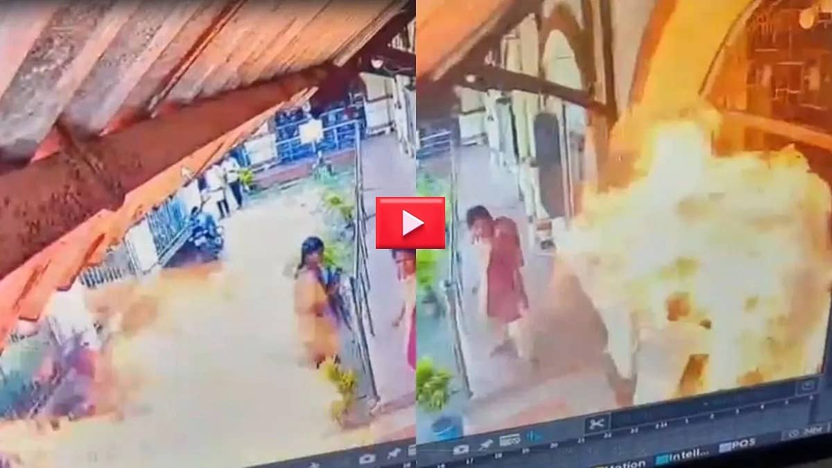 ಕಾಮುಕ ಶಿಕ್ಷಕನಿಂದ ಲೈಂಗಿಕ ಕಿರುಕುಳ: ನೊಂದು ಕಾಲೇಜು ಆವರಣದಲ್ಲೇ ಬೆಂಕಿ ಹಚ್ಚಿಕೊಂಡ ವಿದ್ಯಾರ್ಥಿನಿ, Video!