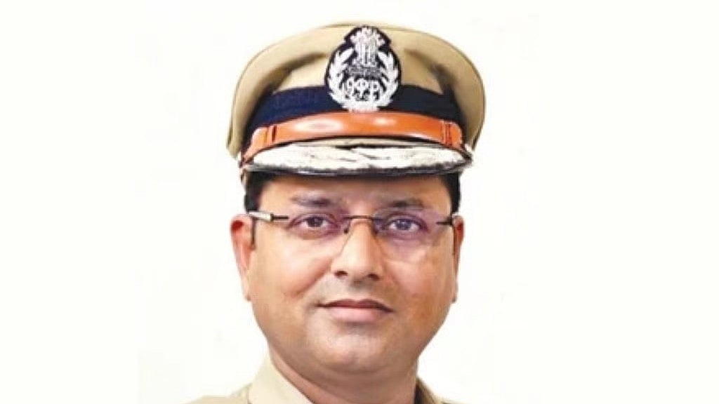 ಪೊಲೀಸರು RCB ಸೇವಕರಂತೆ ವರ್ತಿಸಿದ್ದರಿಂದ ಕಾಲ್ತುಳಿತ: ಸರ್ಕಾರದ ನಿಲುವಿಗೆ ಐಪಿಎಸ್ ಅಧಿಕಾರಿ ಆಕ್ಷೇಪ