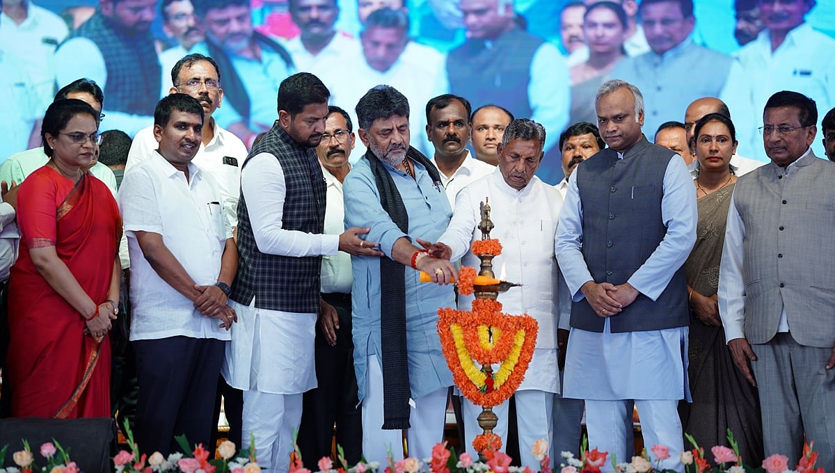 ಆಪರೇಷನ್ ಕಮಲದ ಮೂಲಕ ಬಿಜೆಪಿಗೆ ಹೋದವನನ್ನು MLC ಮಾಡಿದ್ರು; ಜನರ ಕಷ್ಟ-ಸುಖ ಕೇಳದ ಆತನಿಗೆ ಧಮ್ ಇಲ್ಲ, ಧೈರ್ಯವಿಲ್ಲ: ಡಿಕೆಶಿ