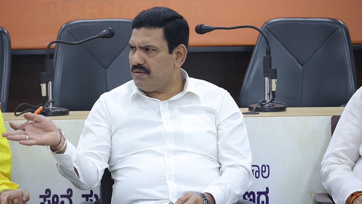 ಸಣ್ಣ ವರ್ತಕರಿಗೆ GST ನೋಟಿಸ್: ಸಿಎಂ ಸಿದ್ದರಾಮಯ್ಯ ವಿರುದ್ಧ ವಿಜಯೇಂದ್ರ ವಾಗ್ದಾಳಿ; ಕೂಡಲೇ ಹಿಂಪಡೆಯಲು ಒತ್ತಾಯ!