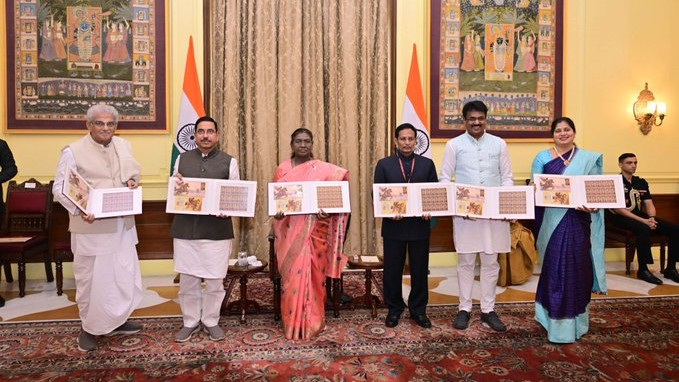 Rashtrapati Bhavan: ರಾಣಿ ಚೆನ್ನಭೈರಾದೇವಿ ಸ್ಮರಣಾರ್ಥ ಅಂಚೆ ಚೀಟಿ ಬಿಡುಗಡೆ