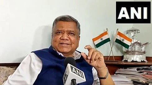 'ಮಲ್ಲಿಕಾರ್ಜುನ ಖರ್ಗೆಗೇನು ಗೊತ್ತು? RSS ಇರದೇ ಹೋಗಿದ್ದರೆ ಭಾರತ ಮುಸ್ಲಿಂ ರಾಷ್ಟ್ರವಾಗಿರ್ತಿತ್ತು..': Jagadish Shettar; Video