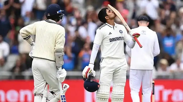 ಮ್ಯಾಂಚೆಸ್ಟರ್ನಲ್ಲಿ ಇತಿಹಾಸ ಸೃಷ್ಟಿಸಿದ Shubman Gill: ಕ್ರಿಕೆಟ್ ದಿಗ್ಗಜರಾದ ಸರ್ ಡಾನ್ ಬ್ರಾಡ್ಮನ್, ಗವಾಸ್ಕರ್ ದಾಖಲೆ ಉಡೀಸ್!