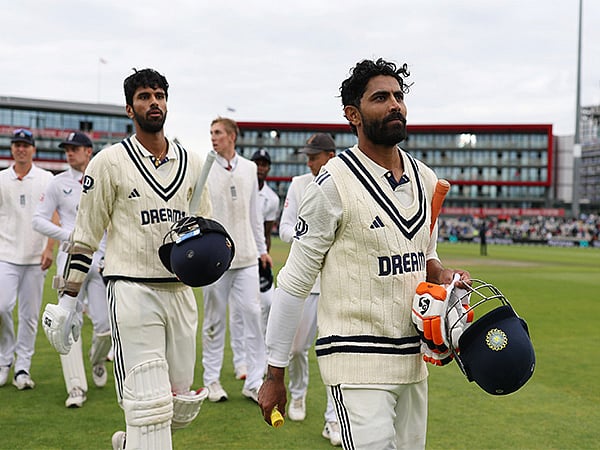 England vs India: 'ಅದ್ಭುತ ಕಂಬ್ಯಾಕ್'; ಟೀಂ ಇಂಡಿಯಾ ಕುರಿತು ಸಚಿನ್ ತೆಂಡೂಲ್ಕರ್, ವಿವಿಎಸ್ ಲಕ್ಷ್ಮಣ್ ಶ್ಲಾಘನೆ