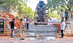 ರಾಹುಲ್ ಗಾಂಧಿ ಪ್ರತಿಭಟನೆಗೆ ಮರ ಕತ್ತರಿಸಿದ ಆರೋಪ: ಪೊಲೀಸ್ ಅಧಿಕಾರಿ ವಿರುದ್ಧ ಬಿಬಿಎಂಪಿ ಕೇಸು ದಾಖಲು