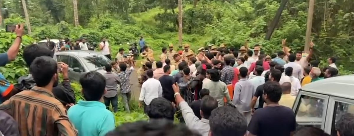 ಧರ್ಮಸ್ಥಳ: ಯೂಟ್ಯೂಬರ್ಗಳ ಮೇಲೆ ದಾಳಿ; ನಾಲ್ವರ ವಿರುದ್ಧ ಕೇಸು, ಎರಡು ಪ್ರತ್ಯೇಕ FIR ದಾಖಲು