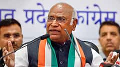 ದೇಶದಲ್ಲಿನ ಕಾನೂನು-ಸುವ್ಯವಸ್ಥೆ ಸಮಸ್ಯೆಗೆ BJP-RSS ಕಾರಣ, ನಿಷೇಧ ಅಗತ್ಯ: AICC ಅಧ್ಯಕ್ಷ ಮಲ್ಲಿಕಾರ್ಜುನ ಖರ್ಗೆ