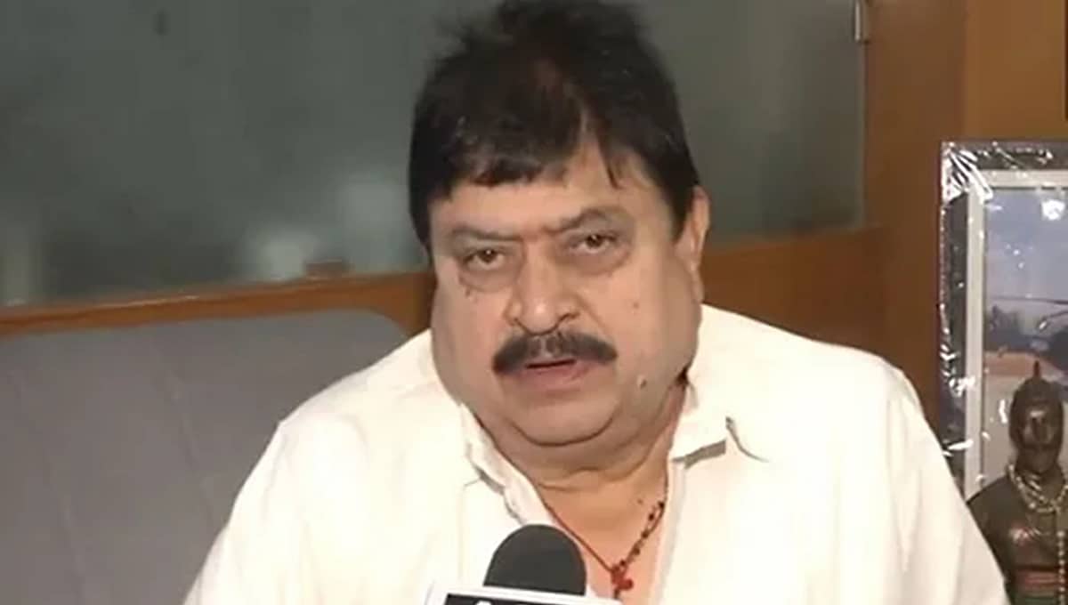 ದೇವಸ್ಥಾನ ತೆರವು ವಿವಾದ: ತೆಲಂಗಾಣ ಬಿಜೆಪಿ ಅಧ್ಯಕ್ಷರಿಗೆ ಗೃಹಬಂಧನ