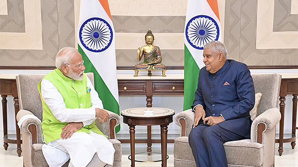 ಮಾಜಿ VP ಧಂಖರ್ ಎಲ್ಲಿದ್ದಾರೆ? ಪ್ರಧಾನಿ ಮೋದಿಯನ್ನು ರಹಸ್ಯ ಭೇಟಿ ಮಾಡಿ ಮಾತುಕತೆ ನಡೆಸಿದರೇ?