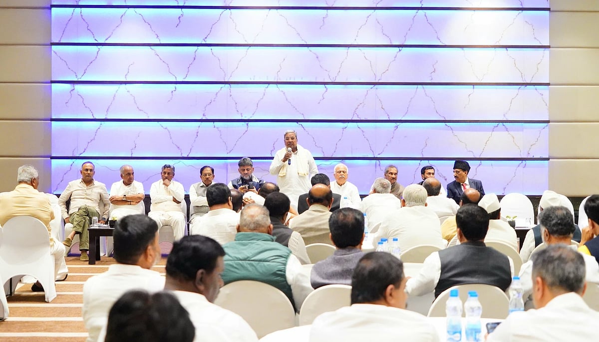 ಕಾಂಗ್ರೆಸ್ ಶಾಸಕಾಂಗ ಪಕ್ಷದ ಸಭೆ: ಅಧಿವೇಶನದಲ್ಲಿ ಸಕ್ರಿಯವಾಗಿ ಭಾಗವಹಿಸಿ, ವಿಪಕ್ಷಗಳ ಸಮರ್ಥವಾಗಿ ಎದುರಿಸಿ; ಸಿದ್ದರಾಮಯ್ಯ ಸೂಚನೆ
