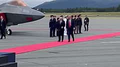Alaska summit: Trump-Putin ಮಾತುಕತೆ ವೇಳೆ ತಲೆ ಮೇಲೆ ಅಮೆರಿಕದ B-2 bomber ಫೈಟರ್ ಜೆಟ್ ಹಾರಾಟ!