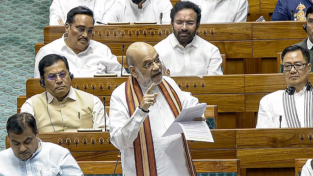 ಕ್ರಿಮಿನಲ್ ಕೇಸಲ್ಲಿ PM, CM, ಸಚಿವರ ಬಂಧನವಾದರೆ ಹುದ್ದೆಯಿಂದ ವಜಾ: ಲೋಕಸಭೆಯಲ್ಲಿಂದು 3 ತಿದ್ದುಪಡಿ ಮಸೂದೆಗಳ ಮಂಡನೆ