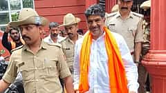 ಧರ್ಮಸ್ಥಳ ಕೇಸ್: ತಿಮರೋಡಿ, ಗಿರೀಶ್ ಮಟ್ಟಣನವರ್ ತಂಡಕ್ಕೆ ಹೈಕೋರ್ಟ್ ಶಾಕ್; SIT ತನಿಖೆಗೆ ಅನುಮತಿ!