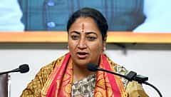 ದೆಹಲಿ ಸರ್ಕಾರಿ ನೌಕರರಿಗೆ ವಾರಕ್ಕೆ 2 ದಿನ ವರ್ಕ್ ಫ್ರಮ್ ಹೋಮ್; 6 ತಿಂಗಳು ಹೊಸ ವಾಹನ ಖರೀದಿ ಮಾಡುವಂತಿಲ್ಲ!