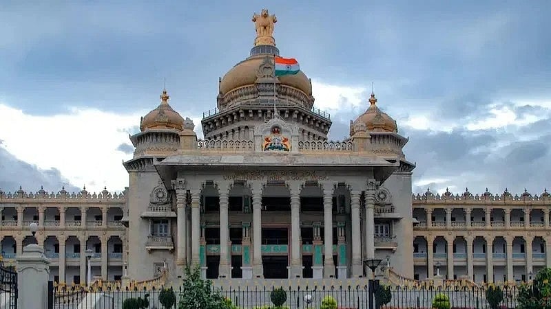 ವಿಧಾನಸೌಧದ ಭವ್ಯ ಮೆಟ್ಟಿಲುಗಳ ಮೇಲೆ 'ಉರ್ದು ಹಬ್ಬ' ಇಲ್ಲ: ತೀವ್ರ ವಿರೋಧದ ನಂತರ CM ಕಚೇರಿ ಸ್ಪಷ್ಟನೆ