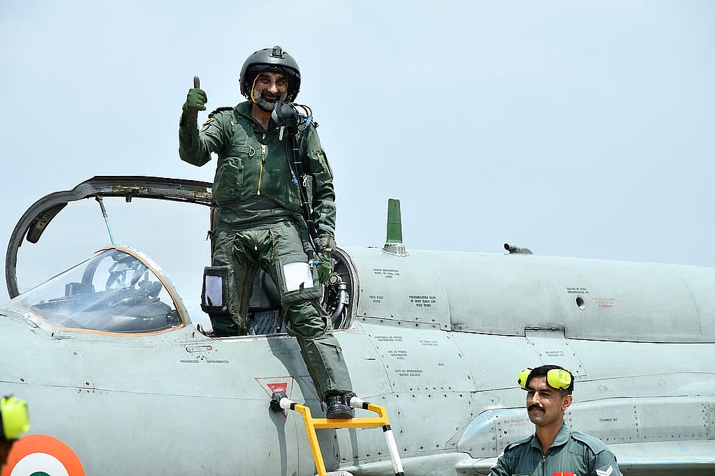 ಸೆಪ್ಟೆಂಬರ್ 26ಕ್ಕೆ ಐಕಾನಿಕ್ MIG-21 ಗೆ IAF ಬೀಳ್ಕೊಡುಗೆ; ಹಾರಾಟ ನಡೆಸಿ ಗೌರವ ಸಲ್ಲಿಸಿದ ವಾಯುಪಡೆ ಮುಖ್ಯಸ್ಥ
