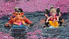 Mumbai: ಅದ್ಧೂರಿ ಗಣೇಶೋತ್ಸವ, ಕೇವಲ ಒಂದೂವರೆ ದಿನಗಳಲ್ಲಿ ಸುಮಾರು 600 ಮೂರ್ತಿಗಳ ನಿಮಜ್ಜನ!