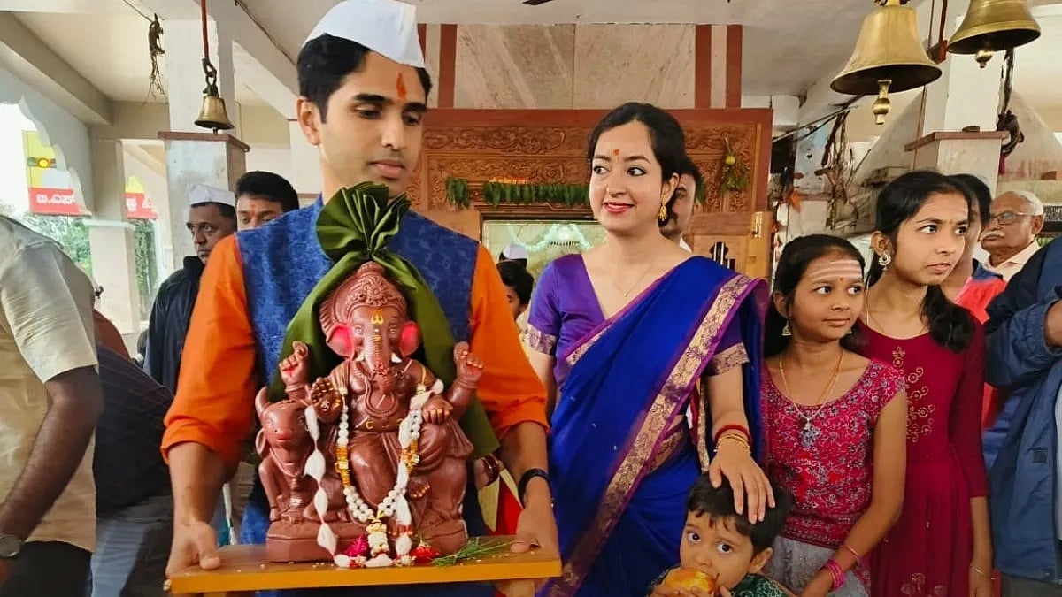 ಪರಿಸರ ಸ್ನೇಹಿ ಗಣೇಶ ಮೂರ್ತಿ ಪ್ರತಿಷ್ಠಾಪಿಸಿ ಭಾವೈಕ್ಯತೆಯ ಸಂದೇಶ ಸಾರಿದ ಜಿಲ್ಲಾಧಿಕಾರಿ ಮೊಹಮ್ಮದ್ ರೋಷನ್..!