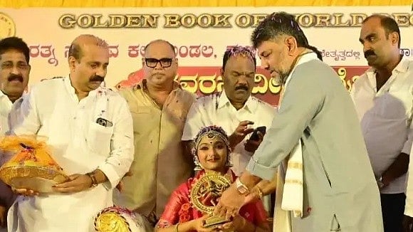 ಛಲ ಬಿಡದ ಪ್ರಯತ್ನಕ್ಕೆ ಫಲ: 216 ಗಂಟೆ ಭರತನಾಟ್ಯ ಪ್ರದರ್ಶನ ನೀಡಿ ವಿಶ್ವ ದಾಖಲೆ ಬರೆದ ಉಡುಪಿಯ ದೀಕ್ಷಾ!