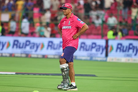 IPL 2026: RR ಮುಖ್ಯ ಕೋಚ್ ಹುದ್ದೆಯಿಂದ ರಾಹುಲ್ ದ್ರಾವಿಡ್‌ರನ್ನು ಕಿತ್ತುಹಾಕಲಾಯಿತೇ?; ಎಬಿಡಿ ಹೇಳಿದ್ದೇನು?