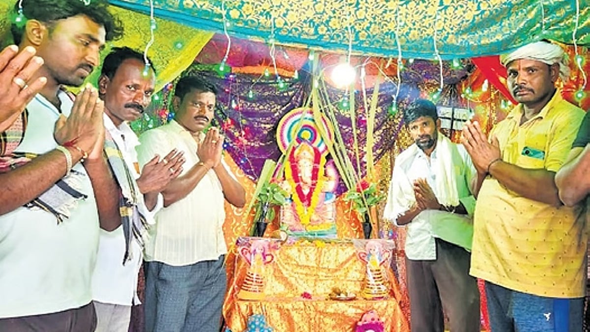 ಸಾಮರಸ್ಯದ ಸಂದೇಶ ಸಾರಿದ ಗಣೇಶ: ಮುಸ್ಲಿಂ ಯುವಕರಿಂದ ಹಬ್ಬ ಆಚರಣೆ; ಮಸೀದಿಯಲ್ಲಿ ಗಣಪತಿ ಪ್ರತಿಷ್ಠಾಪನೆ